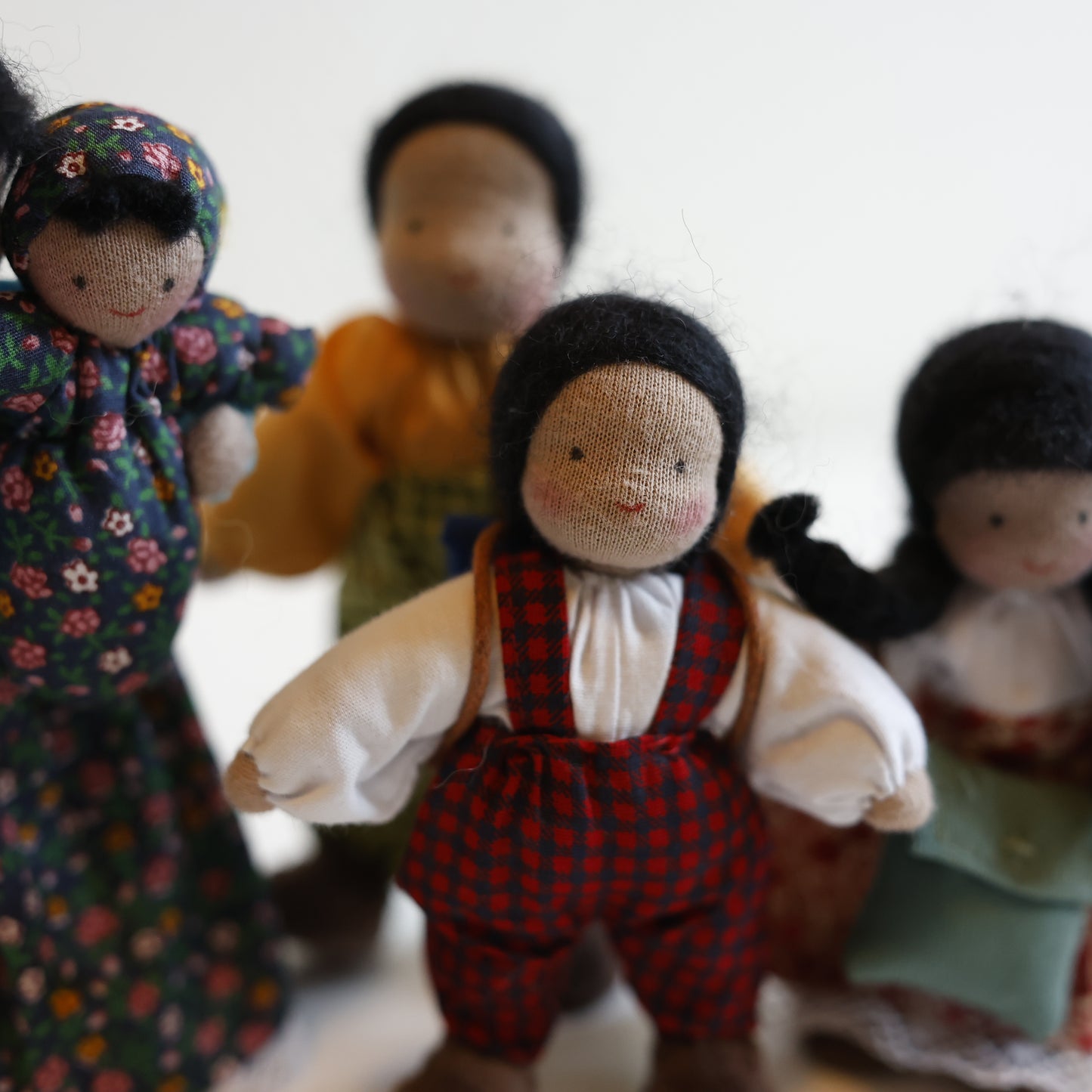 Stor Latinamerikans dukkehusfamilie