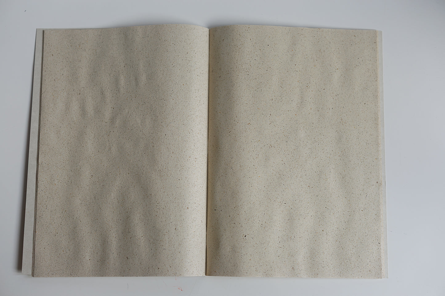 Blank bok gresspapir A4