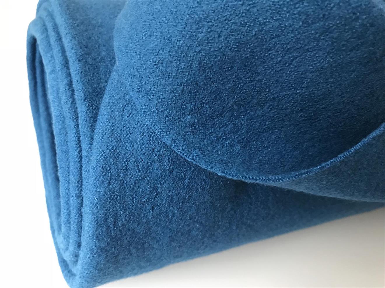 Tovet mykt økol. merinoull i petrol