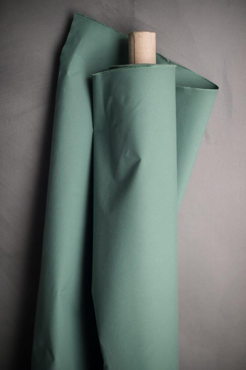 Dry Oilskin, storm
