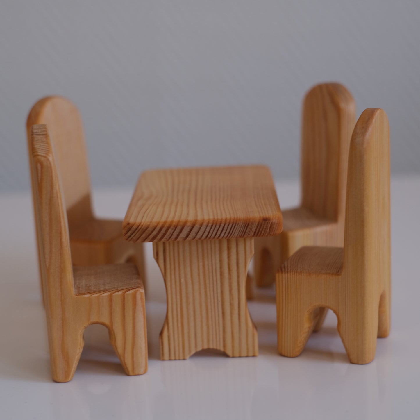 Dukkhusdukke stol