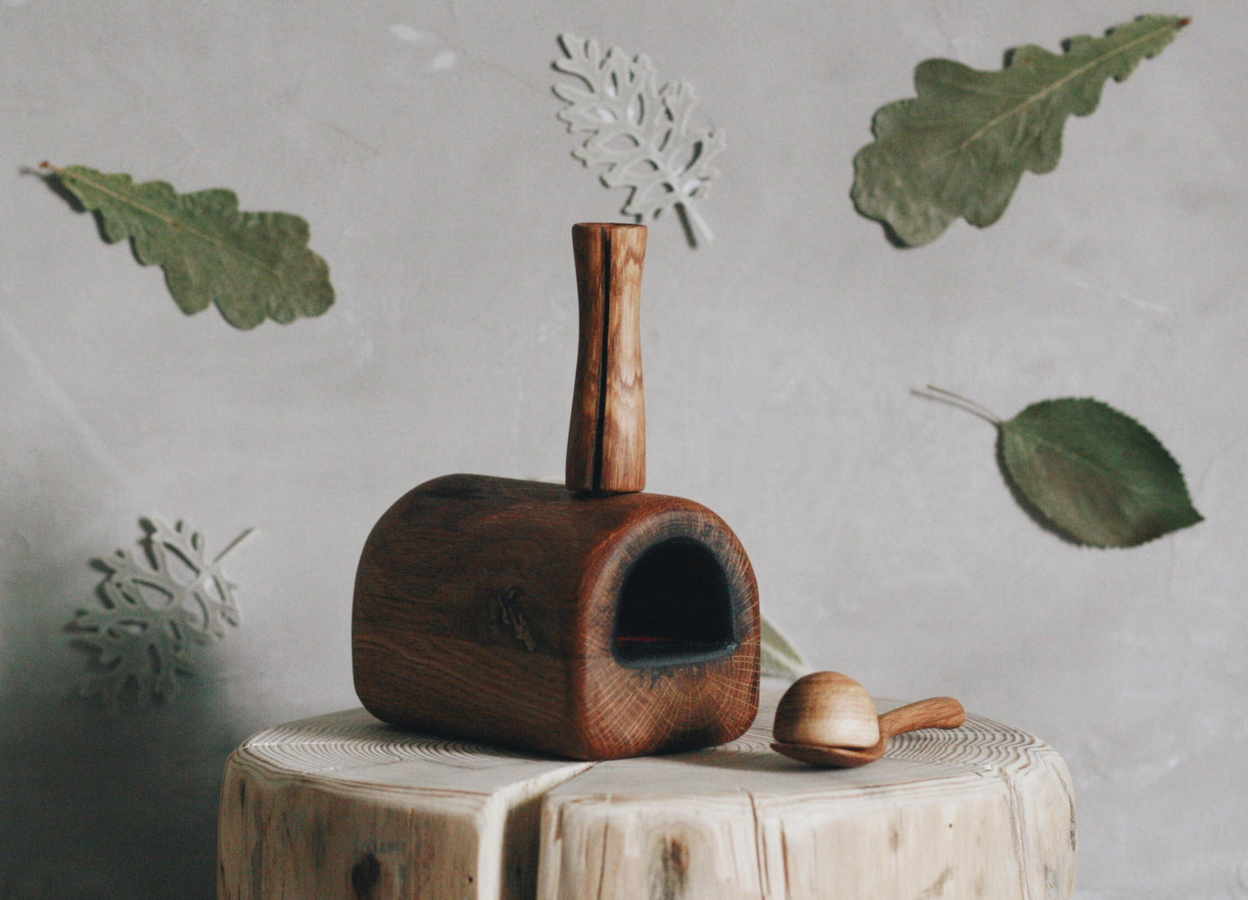 Stekeovn med brød og tresleiv