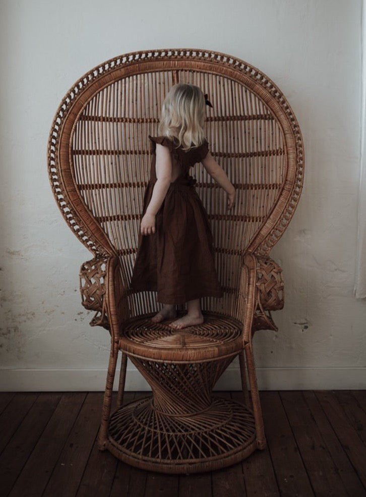 The linen pinafore