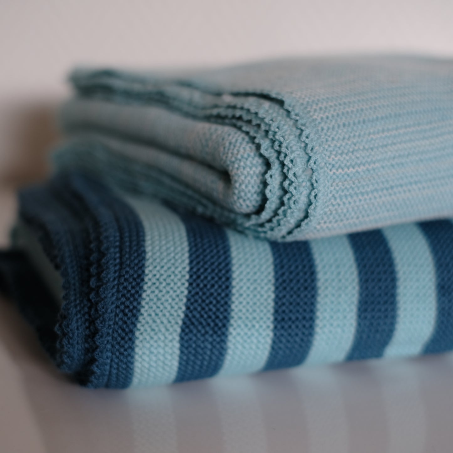 Babyteppe, turkis striper