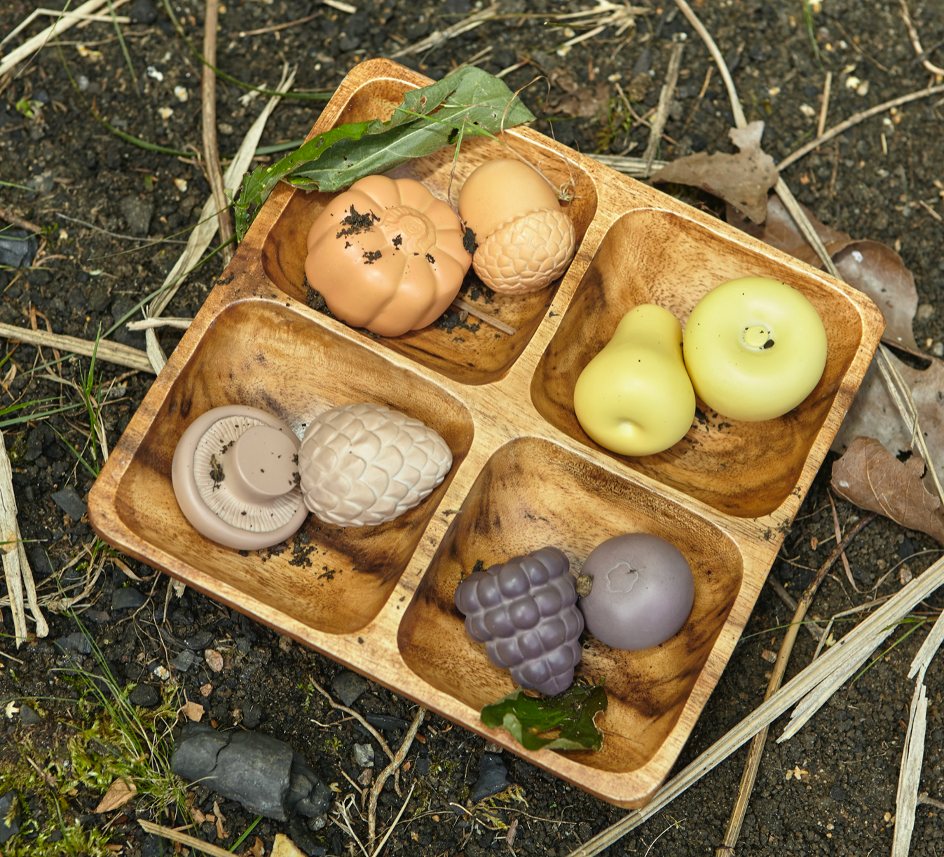 Natural tinker tray