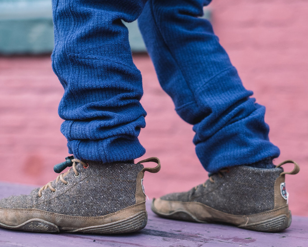 Økologisk strikket merinofløyels kord, jeans