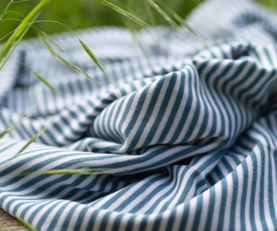 Stokkand-grønn/natur striper økol. ull-silke Jersey (kbT, mulesingfree)