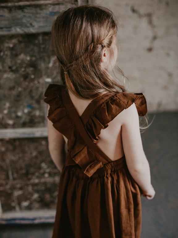 The linen pinafore