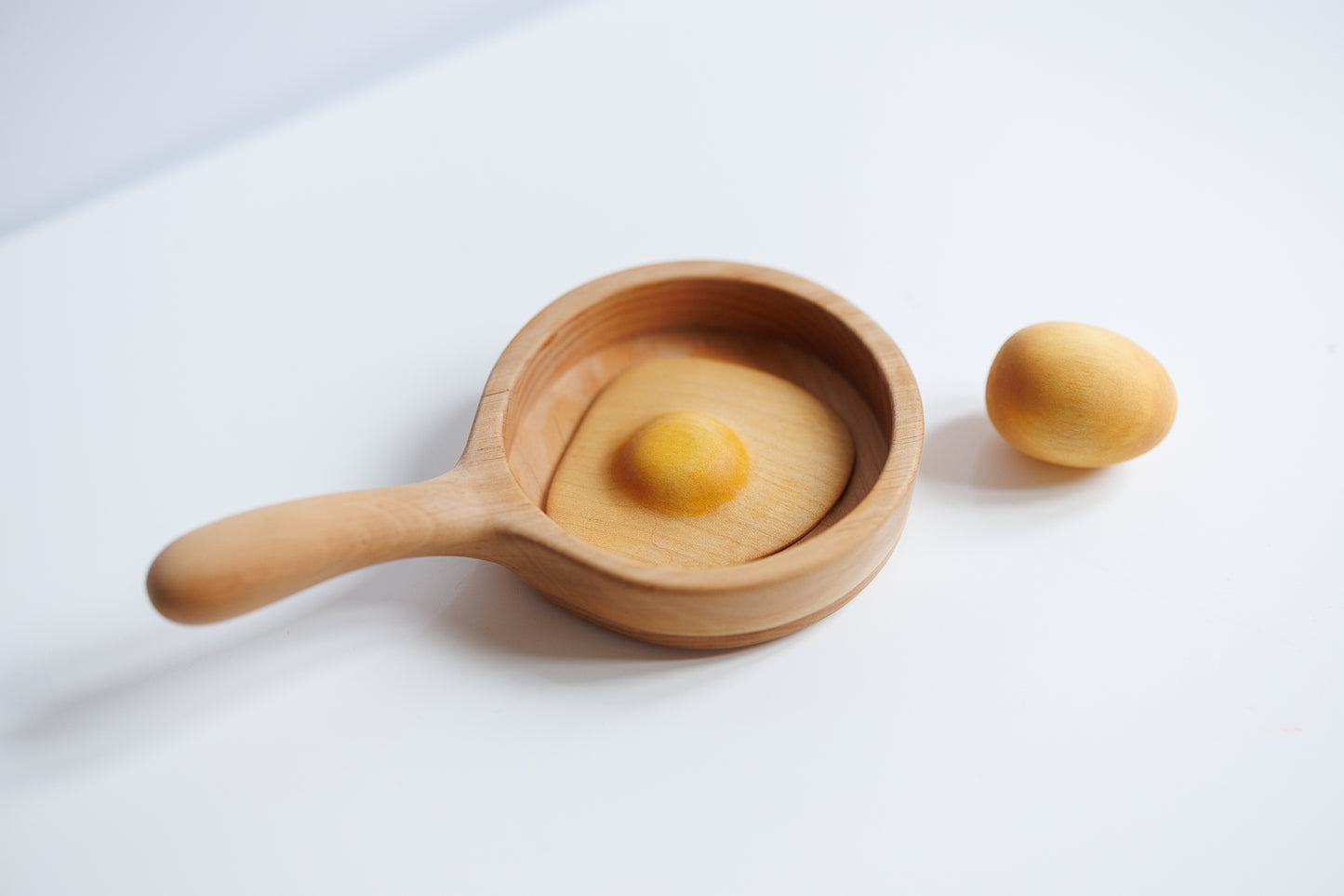 Speilegg og hel egg