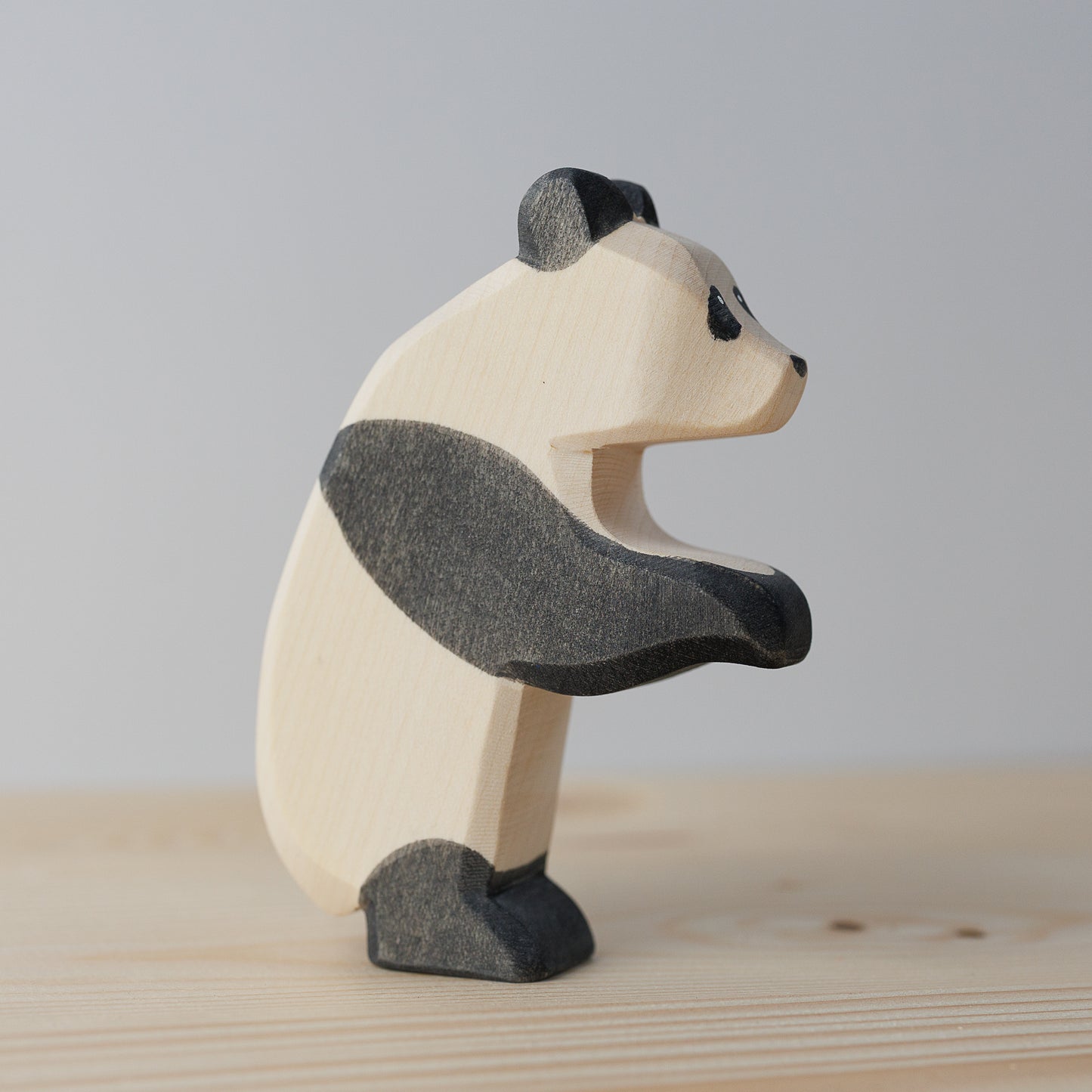 Ostheimer Panda stående