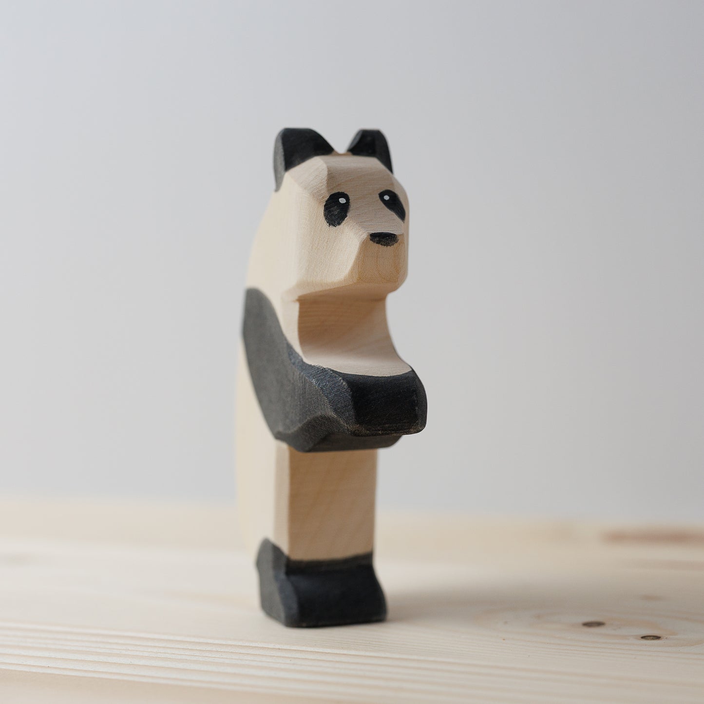 Ostheimer Panda stående