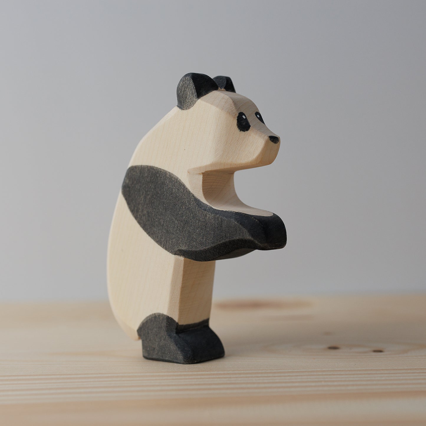 Ostheimer Panda stående