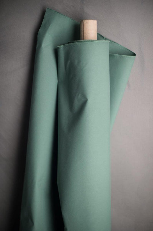 Dry Oilskin, storm