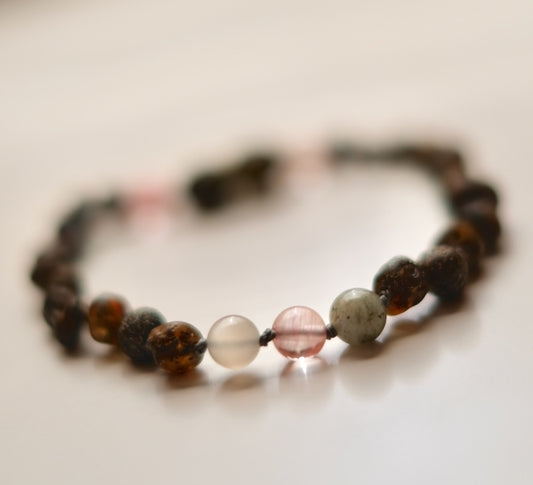 Ravarmbånd Raw Green/Raw Cherry/Smoky Quartz/Rose Quartz/Moonstone, voksen