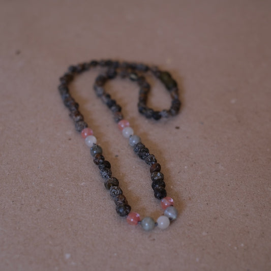 Ravsmykke raw green/moonstone/cherry Quartz/labradorite, voksen