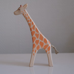 Ostheimer giraffe springende